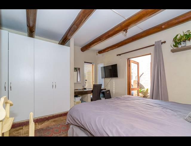 2 BEDROOM APARTMENT FOR SALE IN NORTH RIDING